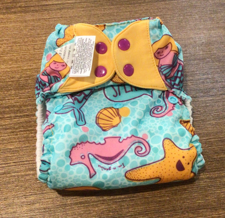 GENTLY USED Bumgenius Freetime All in One Cloth Diaper