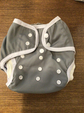 GENTLY USED Bububibi Hybrid Diaper