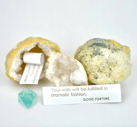 TOPS Malibu - Magic Crystal Geode Surprise w/ Fortune Inside