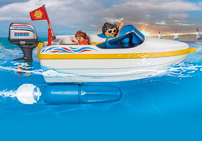Playmobil Family Fun Pick-Up with Speedboat Item Number: 70534 – Mother Baby/Curious Kidz Toys
